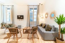 Apartment in Lyon - Smartstay - Suites Opéra Barbara